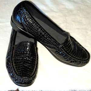 SAS Simplify Patent Leather Crocodile Loafers